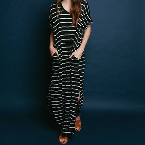 Black and white maxi dress with pockets